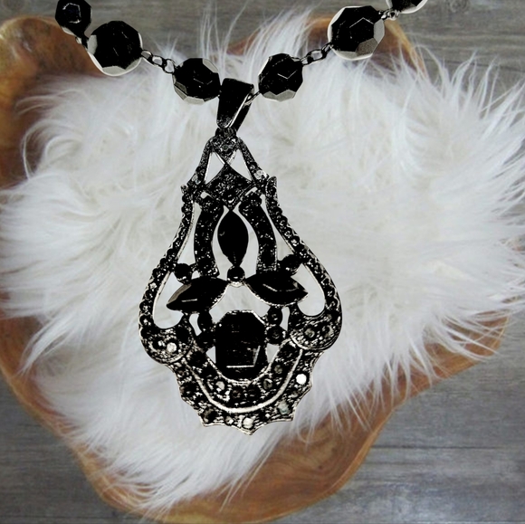 🌲10/$20.  Black Rhinestone and Black Beads Necklace/Choker - Picture 3 of 4